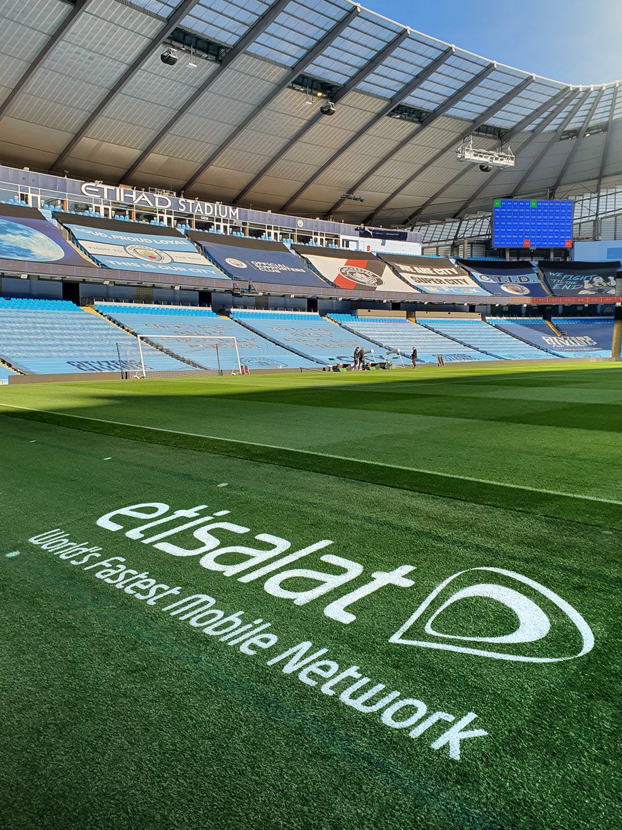 makeit_HD's tweet image. Surface advertising specialists for over 25 years! We've developed the paint &amp;amp; perfected the technique of  application and removal on any flooring! Get in touch today for your surface branding project! 💥 #makeitHD #teamHD #surfaceadvertising #surfacebranding #sportsbranding