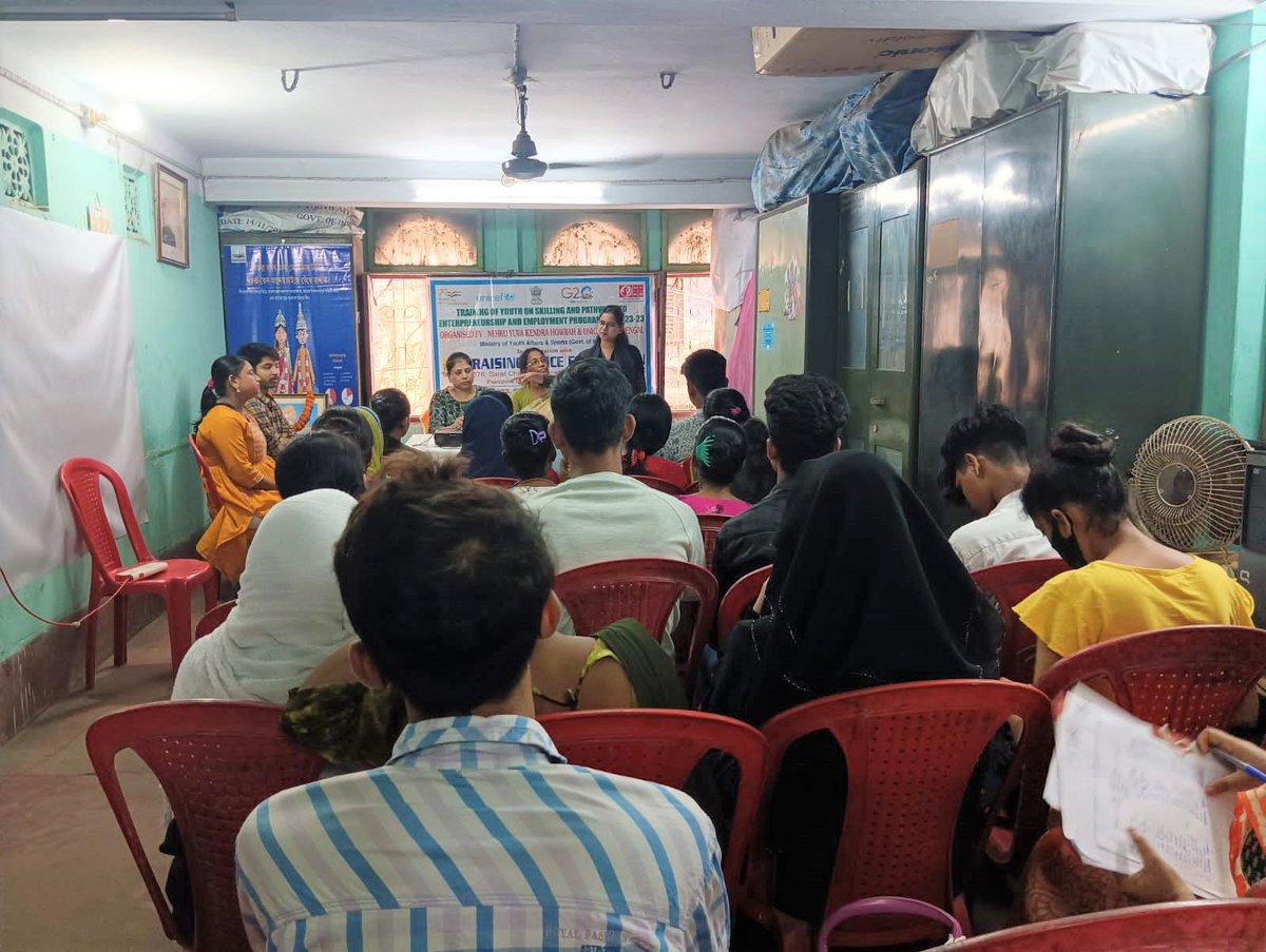 HowrahMyBharat's tweet image. Orientation of Passport to Earning(P2E) Programme  on 05.08.2023 to 06.08.2023 (2 days) at 123 Sadar Boxi Lane, Howrah-1 in collaboration with UNICEF West Bengal 
#P2EProgramme #eoho #nykswb
@Nyksindia @NyksWest @UNICEFIndia @YuWaahIndia @swapnodipa