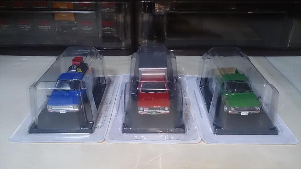CROWN_BAKA's tweet photo. #アシェット の #RN30 #ハイラックス 3種類フルコンしたけど、うち1台が『自動運転機能付き』だった・・・昭和世代にそこまで先進技術が盛り込まれてたとは驚きだわ。(笑)
写真2〜4枚目の運転席付近をよく見るとその理由がわかる・・・何かが可笑しい事に。(爆)
#HACHETTE
#商用車コレクション https://t.co/BTvxQoJLz7