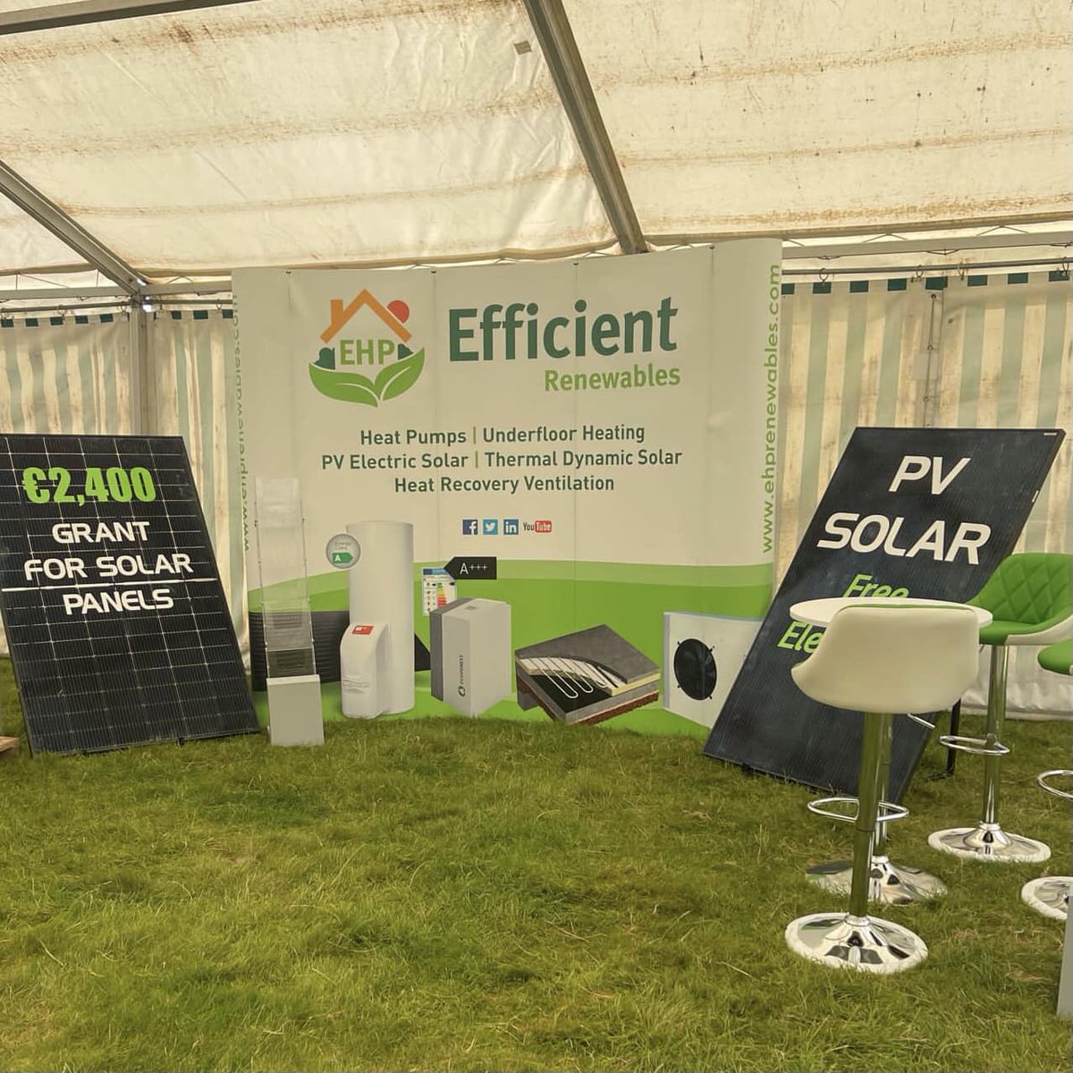 ehprenewables's tweet photo. We will be here at the Clonmany Agricultural Show today and tomorrow. Drop into the tent to find out all you need to know about heat pumps and solar panels for new and existing homes.
#clonmany #solarpower #solarenergy #solarpanels #solarinstallation #solarsystem #solar https://t.co/V7XlJdZhSf