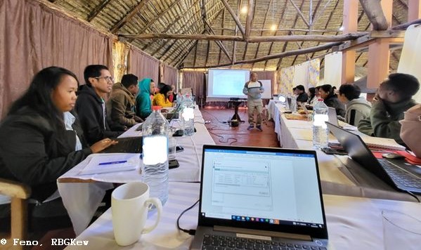 Training of FMH project staffs consortium #Madagascar on SMART tools (Spatial Monitoring and Reporting Tool) <a href="/DefraGovUK/">Defra UK</a> #BiodiverseLandscapesFund @TeamKMCC