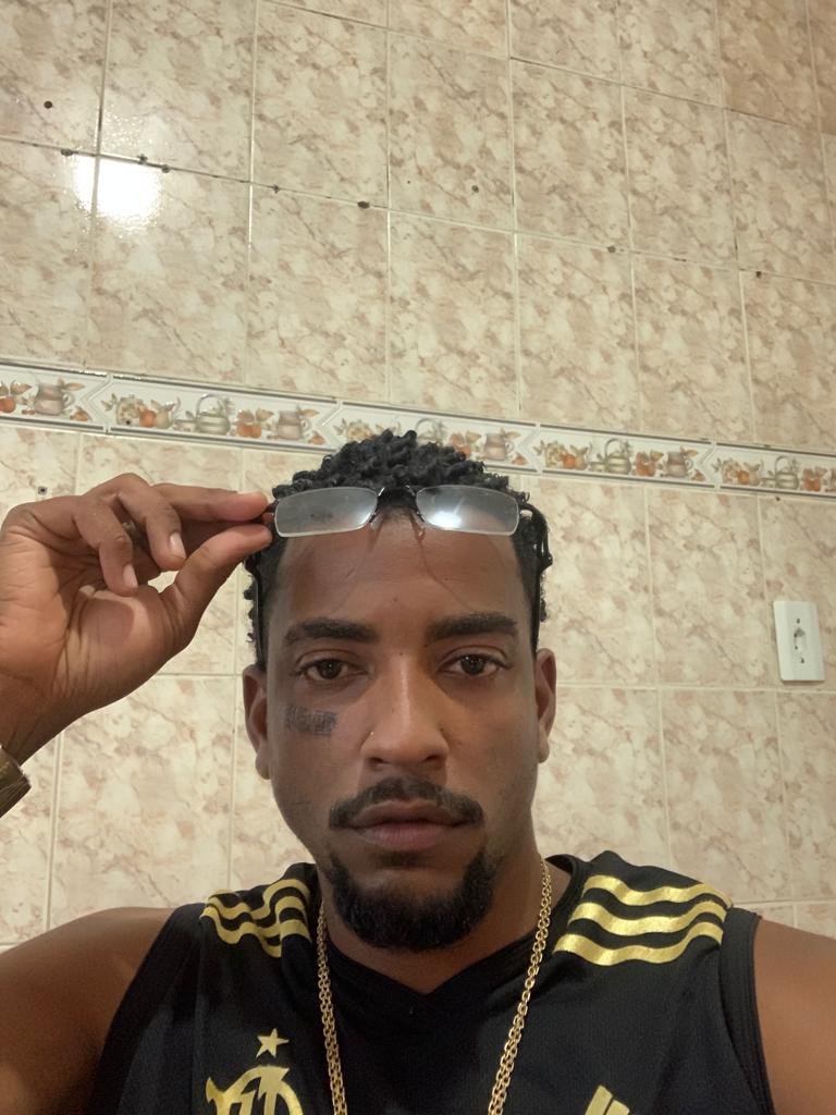 Lodbrok96's tweet photo. ²³ e o trem mais caro 🧠 https://t.co/zQaYmaoLvj