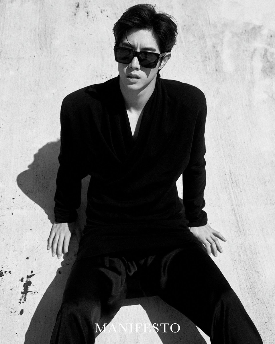 DNAmngmnt's tweet photo. [📝] EMBRACING EVOLUTION: Mark Tuan

Read the interview for Manifesto August issue
🔗 https://t.co/C5yhd4JI03

#MarkTuan #Mark   
#마크 #段宜恩
@marktuan @ManifestoAsia @YSL https://t.co/XNRCvue5E0