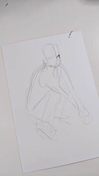 下書きをぺぺっとやって描いちゃいます。本当は下書きしない人間になりたい。 消しゴムかけは世界で1番無駄です