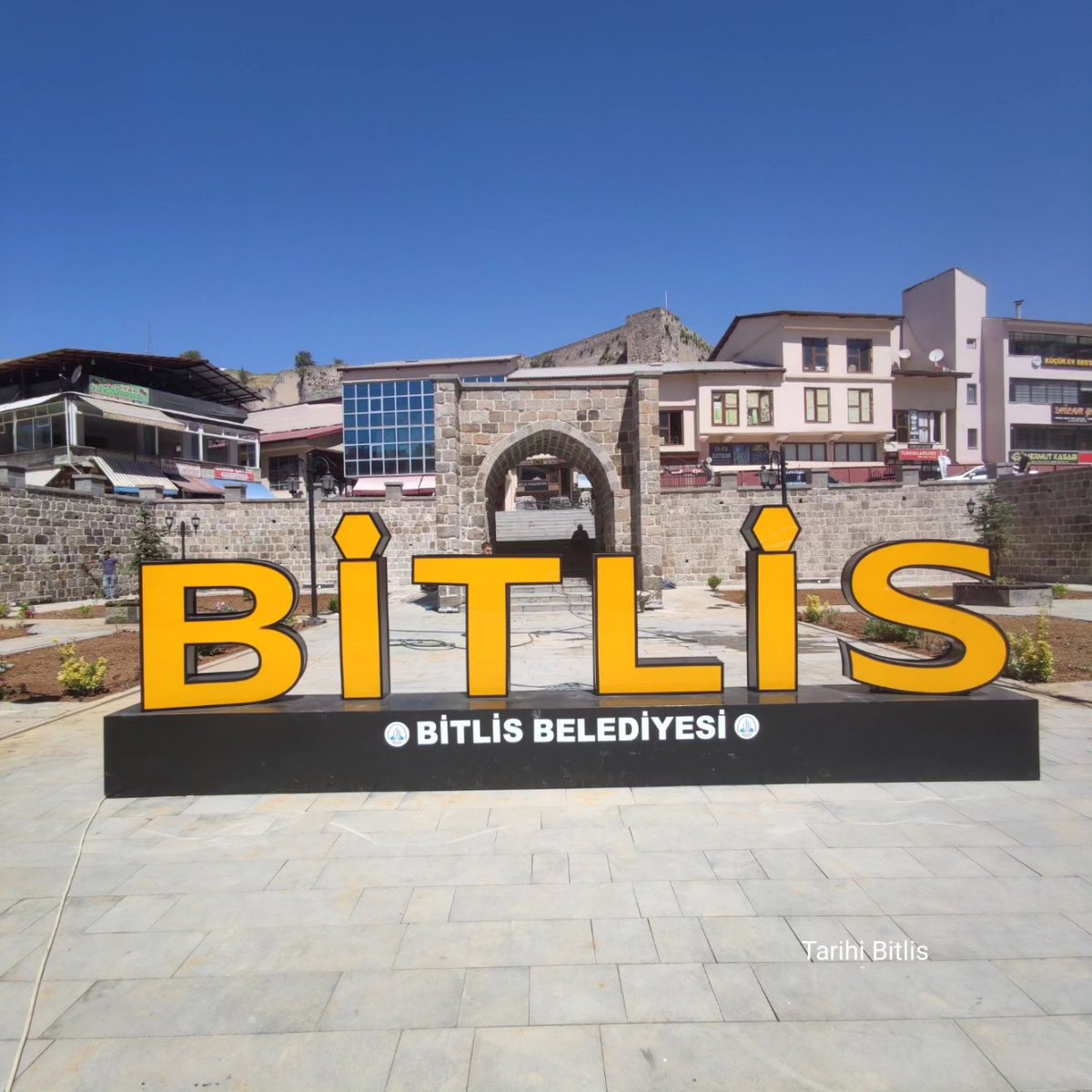 TarihiBitlis's tweet photo. Dere Üstü Islah Projesinde Eski Buğday Pazarın da Yapılan Peyzaj Çalışması..

#bitlis #tarihibitlis https://t.co/U2OKqrdJ7B