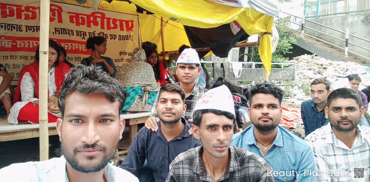 #51000_MPTET_VARG_3
<a href="/ChouhanShivraj/">Shivraj Singh Chouhan</a> 
<a href="/CMMadhyaPradesh/">Chief Minister, MP</a> 
<a href="/drnishantkhare/">Dr. Nishant Khare</a> 
<a href="/drnishantkhare/">Dr. Nishant Khare</a> 
<a href="/Indersinghsjp/">इन्दरसिंह परमार</a> 
<a href="/BJP4India/">BJP</a> 
<a href="/dpi/">DPI</a>
Varg 3 ke pad 51000 karo mama . Ye mat bhulo ki chunav pas me he . Hum berojagar yuva he .