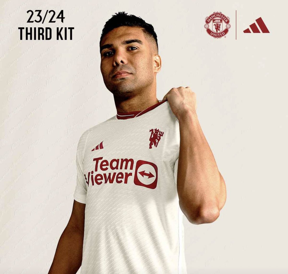 UnitedStandMUFC's tweet photo. GOAT's in white ⚪️ https://t.co/29O2qlTKiS
