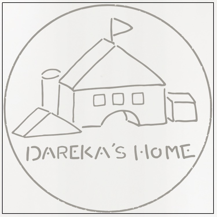 darekanchi's tweet photo. 🆕新グッズ発売🆕

#ダレカンチ5周年 
記念グッズ「ダレカンチのビアグラス」
素敵なロゴデザイン(@yuncoro84)
お家で一杯飲むときの必需品

ビールでも氷を入れて割っても👍️
ホッと落ち着くデザインなので是非この機械にどうぞ🍺

※限定20個だけですので、気になる方はお早めに😎 https://t.co/1KHmOfivbQ