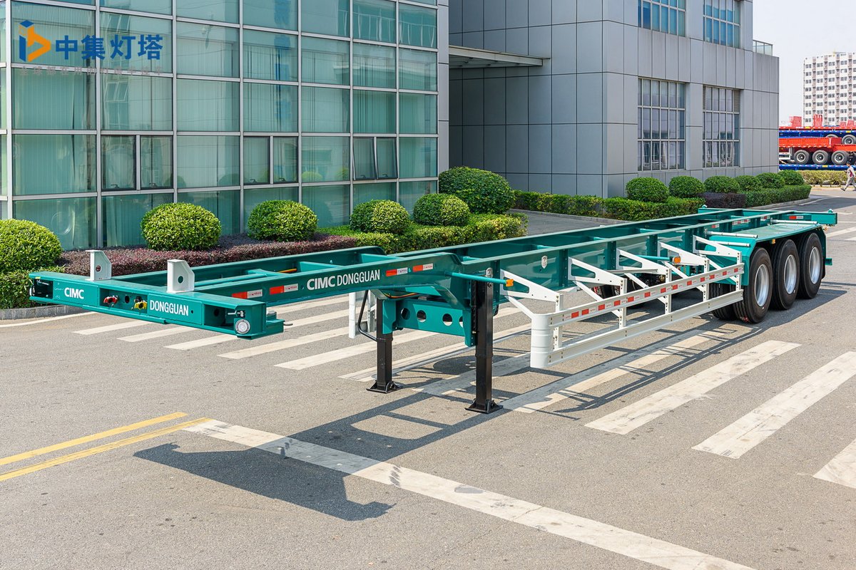 dcvc_trailer's tweet image. 🚛 Connecting oceans to highways! Our semi-trailers at DCVC specialize in container transport, seamlessly moving goods from ports to markets. Driving global commerce one trailer at a time. #containertransport #logistics