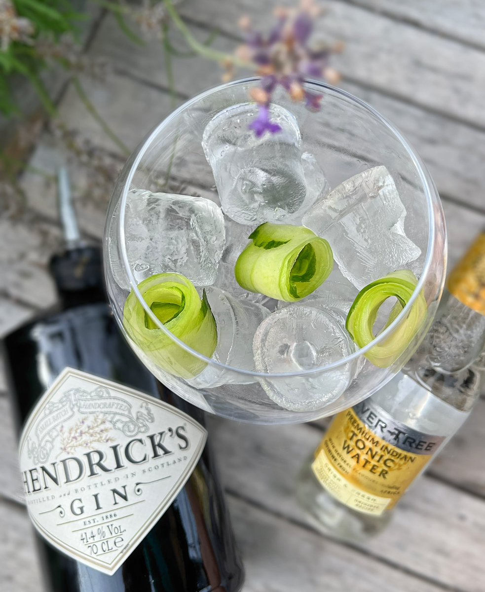 Enter code CUCUMBER in promotional codes on the Youngs on Tap App to claim your free Hendricks Gin & Fever-tree Indian Tonic this curious refreshments week! Find it in your 'treats' wallet and enjoy, on us! 🥒 @YoungsPubs #ginandtonic #curiousrefreshmentweek