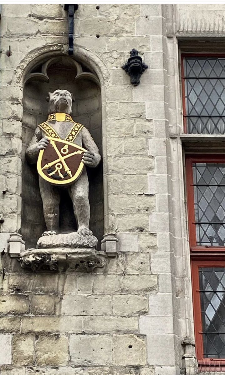 GeorgiaVercruys's tweet photo. #BrugsBeertje de mascotte van #Brugge in de #Poortersloge  De legende van #Boudewijn de eerste https://t.co/yXEAIMkp5q