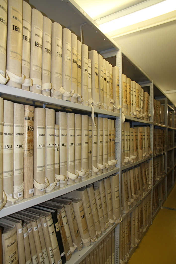 #jep2023 #savethedate
1️⃣ IDÉE n°1
🕵️‍♀️ Pendant ces #jep2023, on vous emmène faire un tour dans les coulisses des Archives !
On vous promet un voyage dans le temps 🕰

📌 Rdv ven. 15 septembre à 11h30, 15h ou 17h
Résa obligatoire à archives-mediation@strasbourg.eu ou ☎️ 0368985110