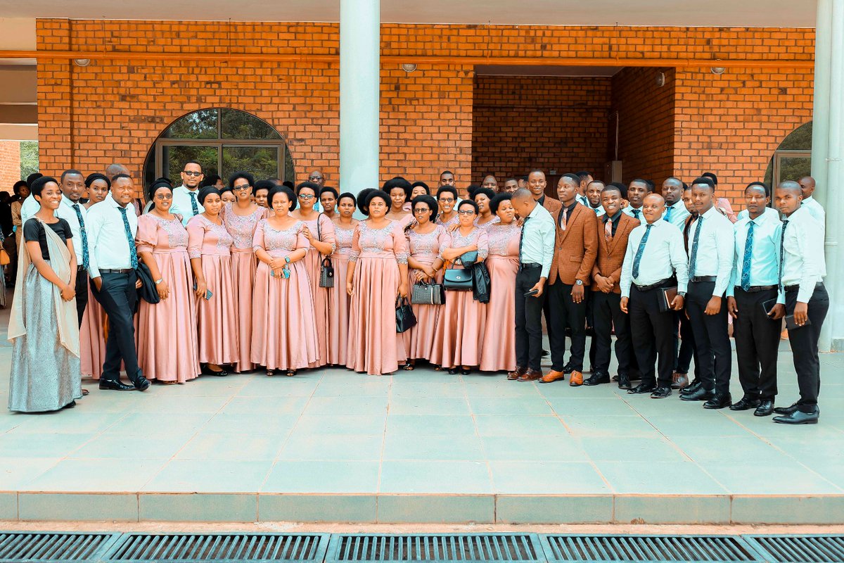 GospelTimeRw's tweet image. #ADEPR Nyarugenge #Shalom Choir @ChoirShalom  has announced its forthcoming large praise and worship live music concert. The event will take place on September 19 at the 10,000-seater @bkarenarw . Shalom Choir is one of the best gospel music groups in the country.   @adeprrwanda