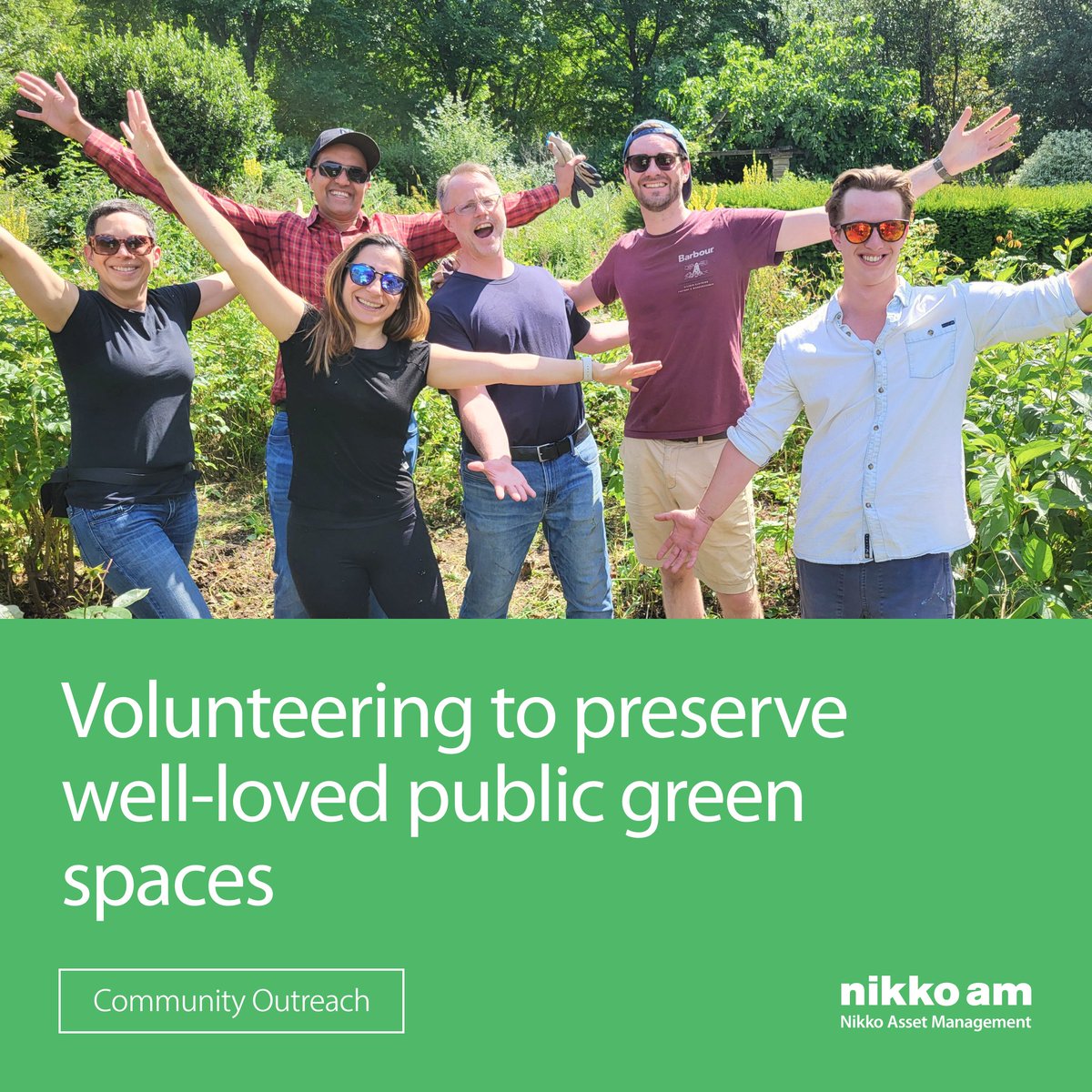 amova_am_global's tweet photo. Our team of volunteers spent the day weeding @PeckhamRyePark, a pleasant refuge for London residents & wildlife. We removed nettle, bramble & more, leaving roses & flower borders intact. Together with park staff, we were honoured to contribute to ecological balance.
#NikkoAM https://t.co/VevOCK3Iu7