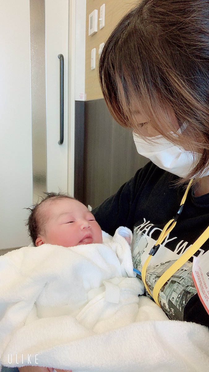 Kyanako429's tweet photo. 本日8/8
無事におばーちゃんになりました♡
もうメロメロです😍
一緒にモルックするの楽しみだぞー！！
#初孫
#女の子
#将来はモルッカー！？ https://t.co/cn3hfo2EPF