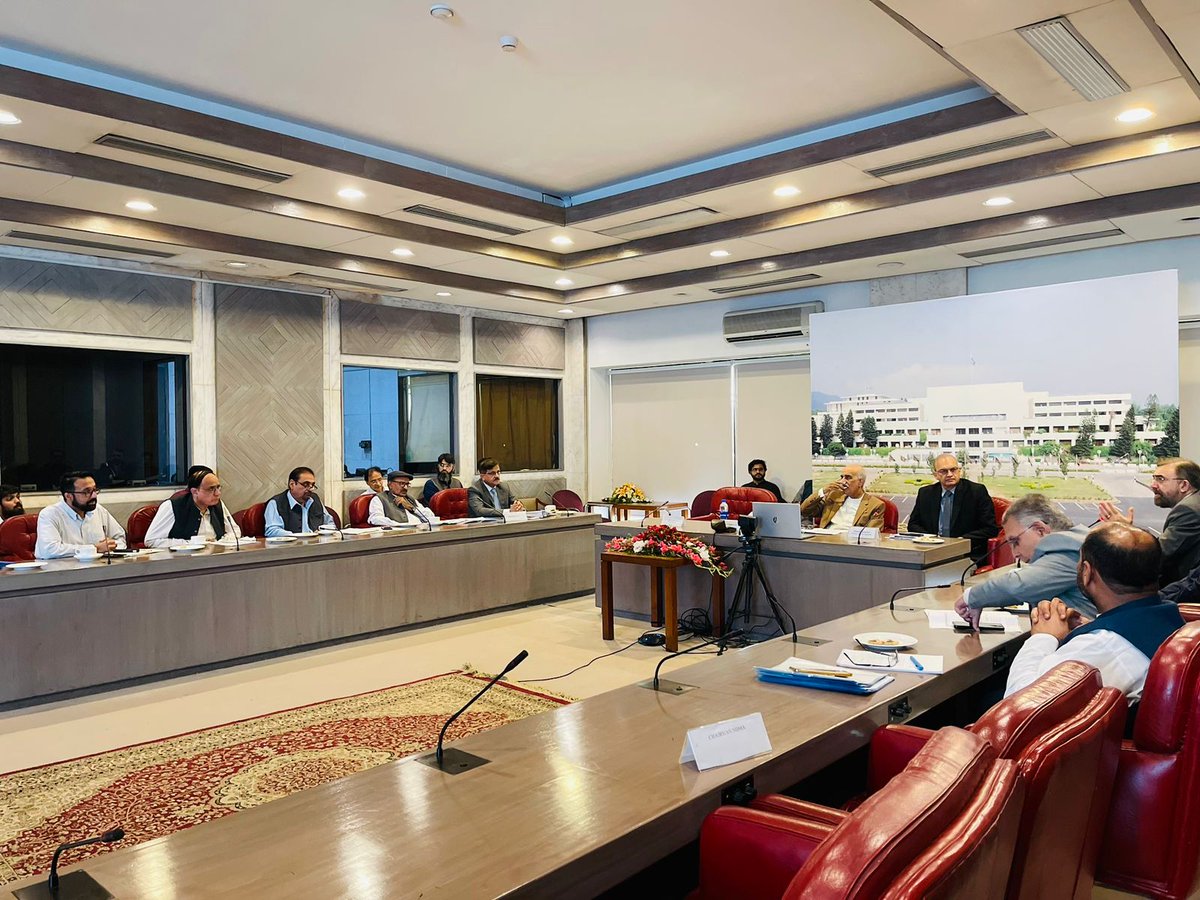 Federal Minister for Water Resources, Syed Khursheed Ahmed Shah, reviewed the flood situation on 27-07-23. Secretary Water Resources and officials from MoWR, FFC, WAPDA, PCIW, NDMA and Provinces attended.