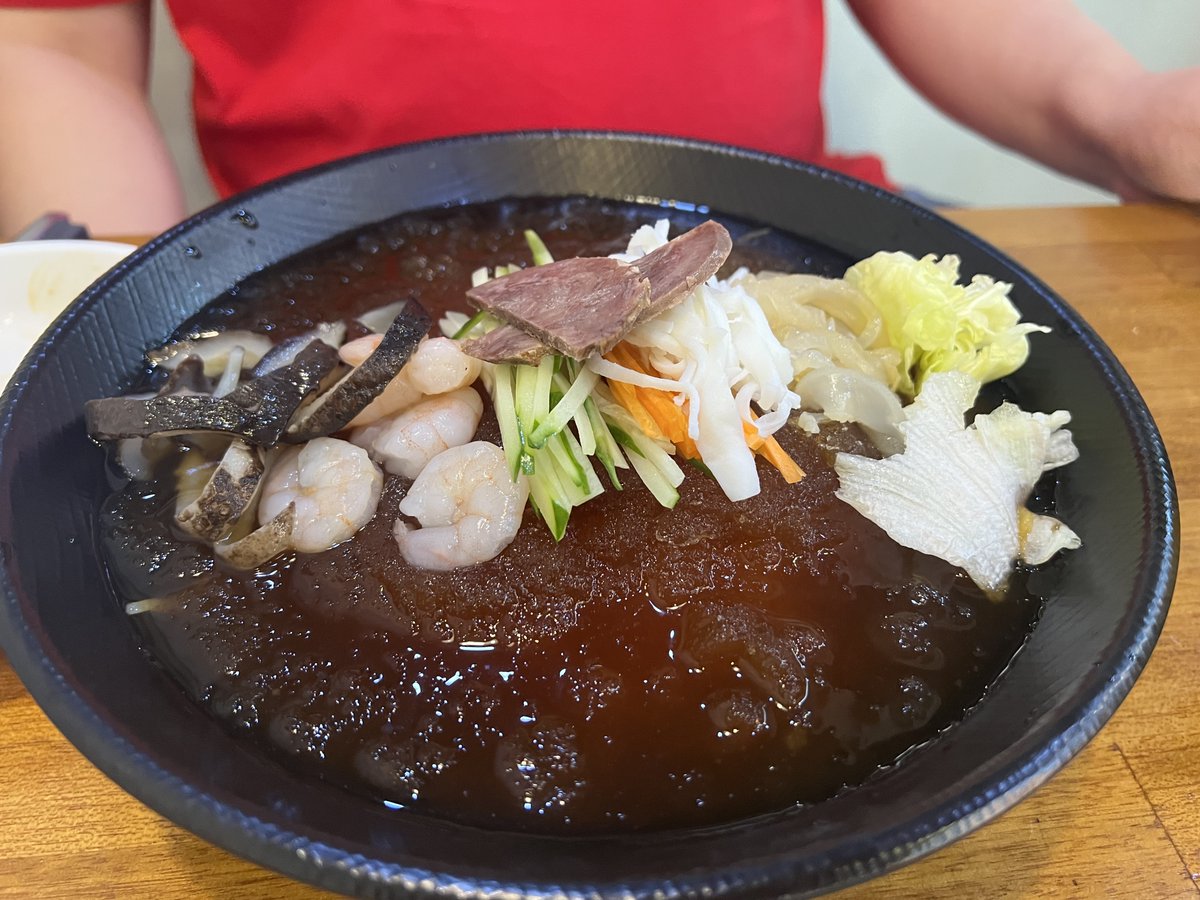 💯맛있는 소개팅의 맛집 소개 NO.3
-운양동편-

❤️찾아가서 먹을만한 중화요리 집!

땅콩소스를 뿌려서 같이 먹는 중국냉면은 한국 냉면과는 다르게 고소하면서도 시큼하며 담백해요😍

기분 좋아서 시킨 공부가주!! 무려 금액이.. 🤣

#운양동맛집 #김포맛집 #키친차이 #김포중화요리
1주