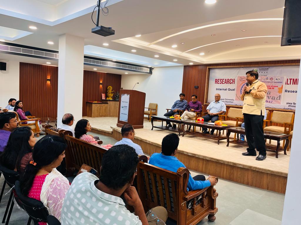 _NSSIndia's tweet photo. आजादी के अमृत महोत्सव के अंतर्गत "युवा दृष्टिकोण में 2047 के भारत की परिकल्पना" एवं अमृत काल के पांच प्रण पर युवाओं का संवाद एवं प्रतियोगिता का आयोजन, एनएसएस यूनिट संगम विश्वविद्यालय द्वारा किया गया. 
#yuvasamvad @YASMinistry @ianuragthakur @NisithPramanik https://t.co/YyBxh4JkTu