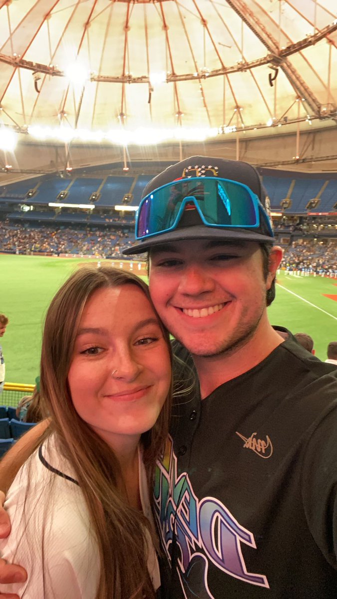 facksy11's tweet photo. Happy national gf day sweetheart. I love you more than I can say @ESoncrant08 https://t.co/YFvYDjbGpW