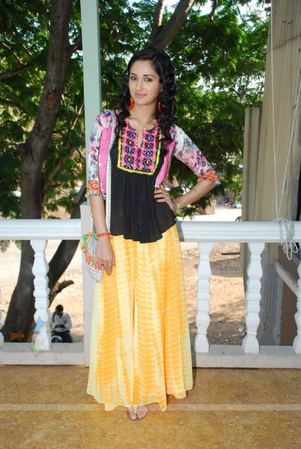 Momo_hitech's tweet photo. @momo_mohsin @fenil_umrigar https://t.co/jNt0Pjv9OS