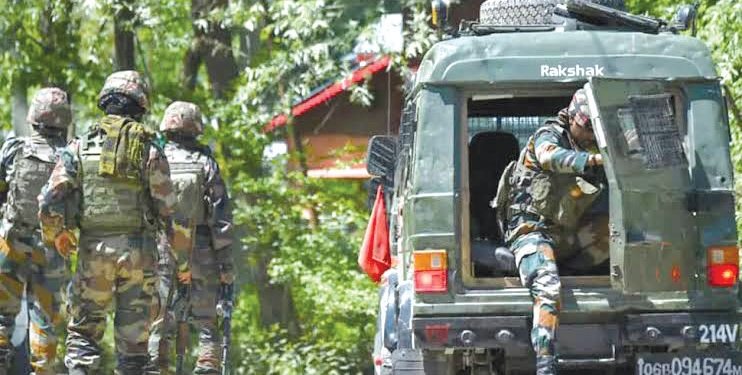 RisingKashmir's tweet image. #Forces thwart #terrorplot, defuse #IED on Sgr-B’la #highway

Reports @IrfanYattoo

@JmuKmrPolice @KashmirPolice
@adgpi. @BaramullaPolice
@DIGBaramulla @ChinarcorpsIA

risingkashmir.com/forces-thwart-…
