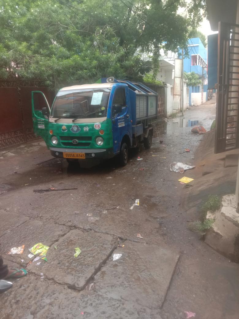 Cuttack, who is accountable. No sweeper have reached this place since 4 days.
@CMC.cuttack
#
