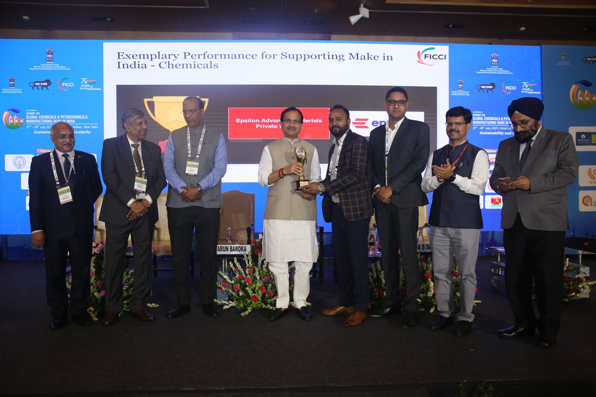 Epsiloncarbon1's tweet photo. Epsilon Carbon received #award for Exemplary Performance for Supporting #MakeInIndia at the 3rd edition of India Global Chemicals and Petrochemicals Manufacturing Hub. The award acknowledges the Make In India efforts by Epsilon Carbon thus reducing import bills for the country. https://t.co/9ift6FVGRE