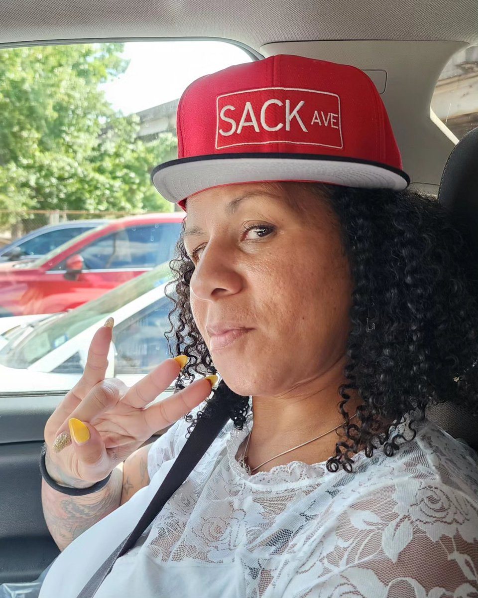 newdaybigsub's tweet photo. GOT YOURS @UHCougarFB ... WE GOT OURS @SackaveUH ... THIS IS WHAT WE DO #TIWWD #10DOT #BLOCKBULLY🚫 #10BIGMUSCLE #10CHIDOZIE @coachbrianearly @Doug_Belk @HoopnHollerHou @starpizzahou @UHBig12 https://t.co/utPRAVzK3T