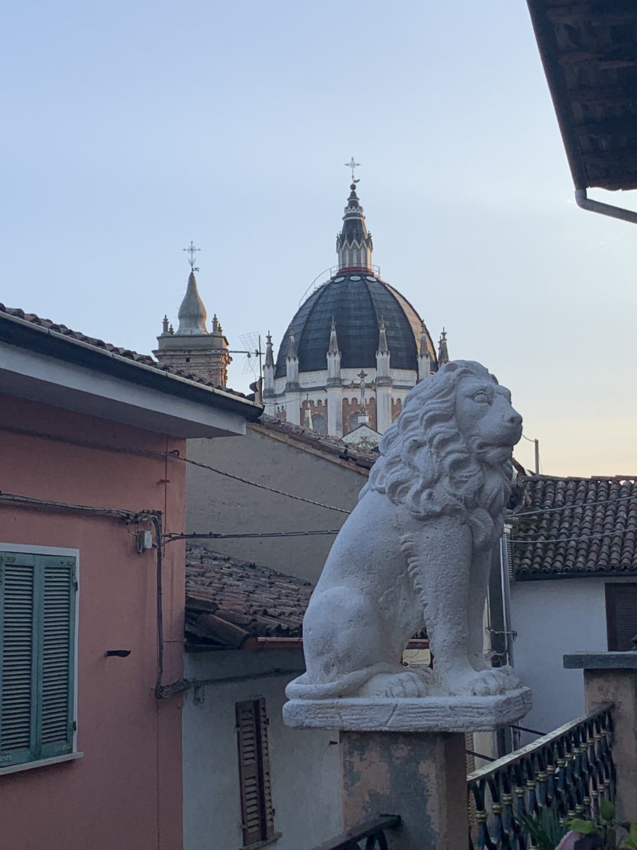 SandraBalbo_'s tweet photo. Il 1800 è arrivato in paese https://t.co/9rXEDvQavE