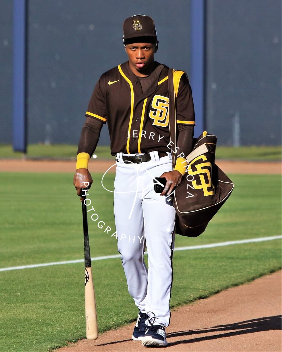 JEspinoza1634's tweet image. San Diego Padres 2023 first round selection Dillon Head with quite the professional debut, 2 for 4 scored 3 runs, drove in 1, had 2 BB's in Arizona Complex League.