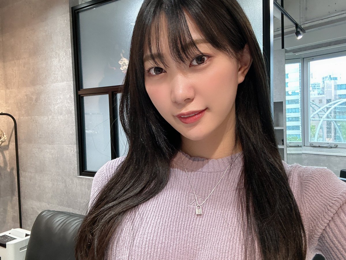 黒髪ロングできた🫶 https://t.co/WJKd4kqa3d