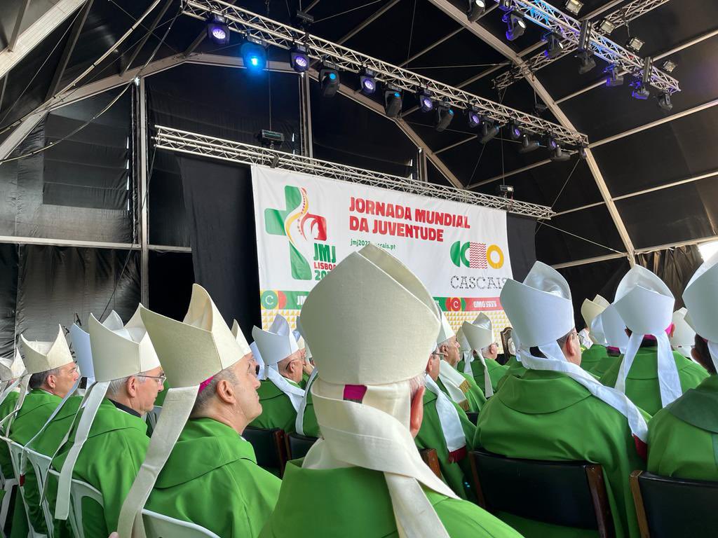 Mons. Santos Montoya tweet media