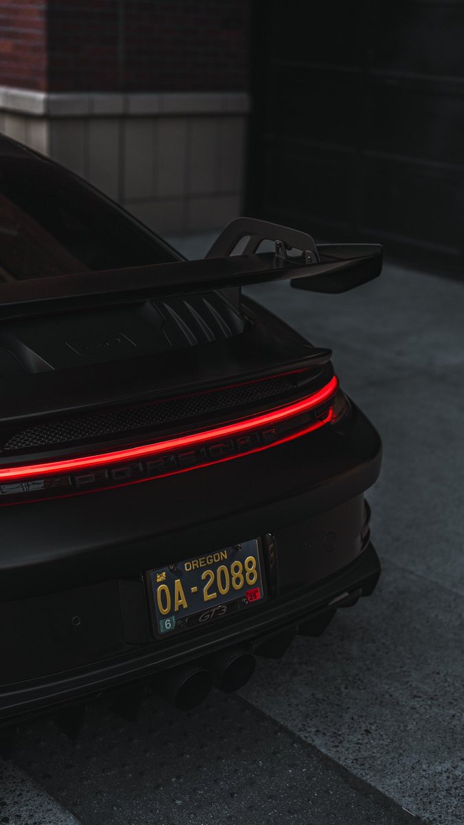 baiiileymorris's tweet photo. Outside ✅

#porsche #sonyalpha #porschedaily https://t.co/qejA0CyNKQ