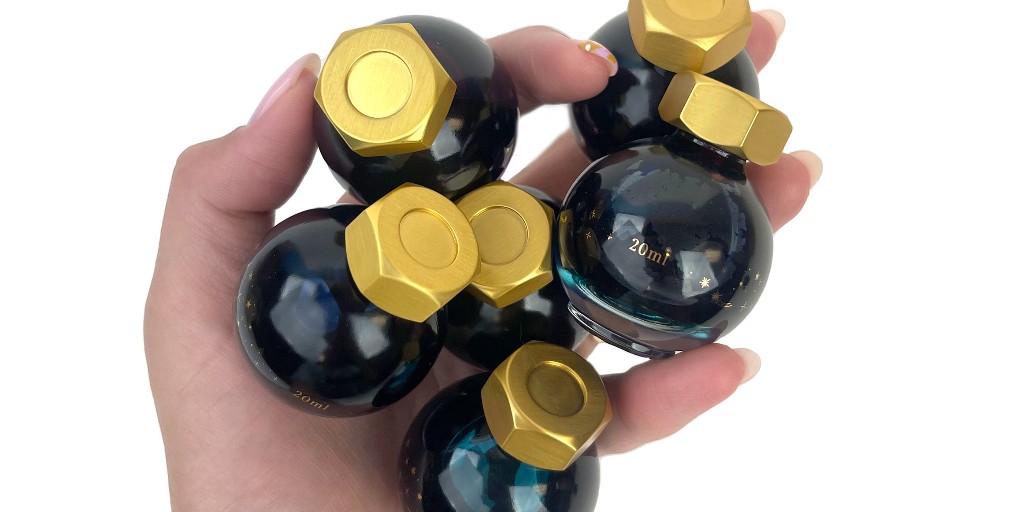 PenChalet's tweet image. Just restocked many of the Ferris Wheel Press 20ml fountain pen inks! There are so many amazing colors to choose from...head to our website to shop all your favorites now: penchalet.com/ink_refills/fo… @FWPStationery #FerrisWheelPressInks #FountainPenInks #20ml