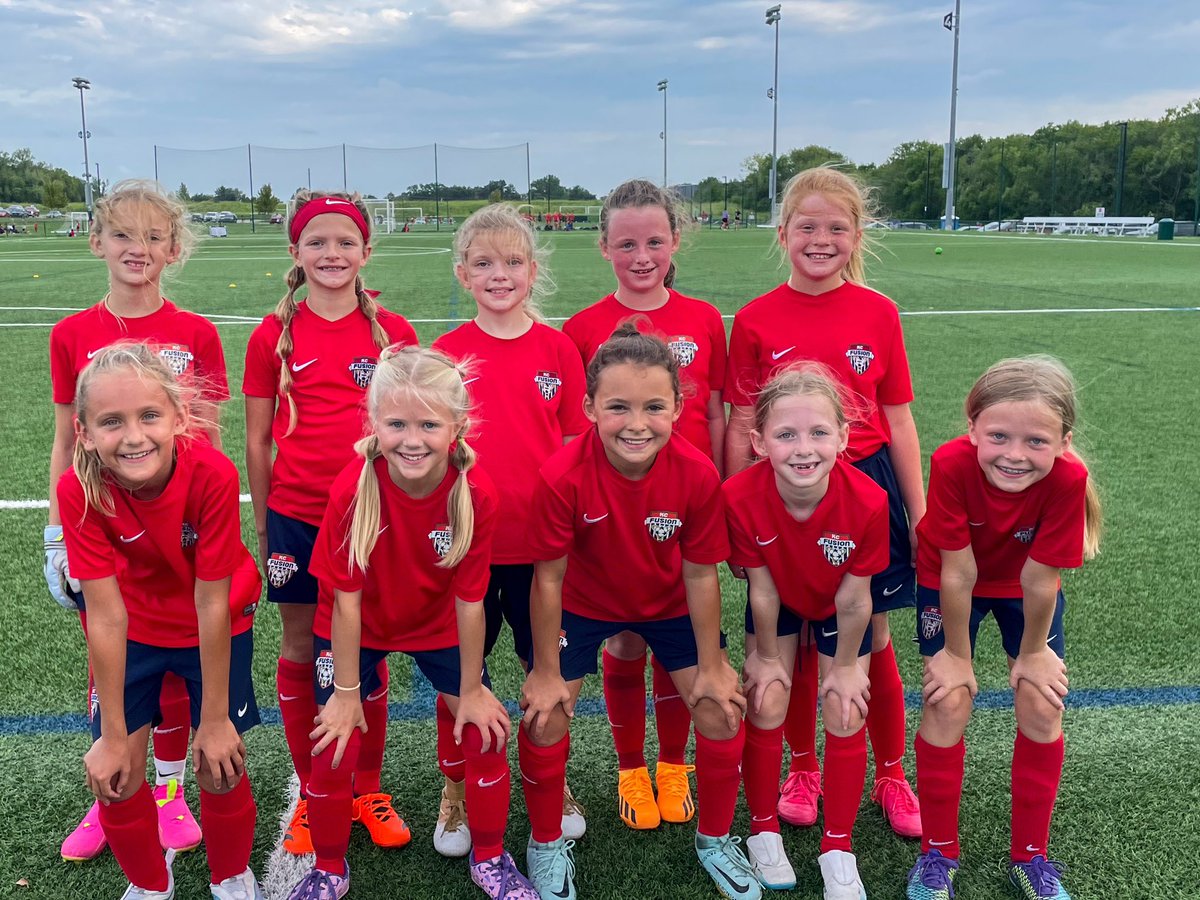 Night 1️⃣ of our 2023-2024 season! Couldn’t have asked for a more beautiful night! Looking forward to the year with these 10 girls and their families🩵 #FusionFamily