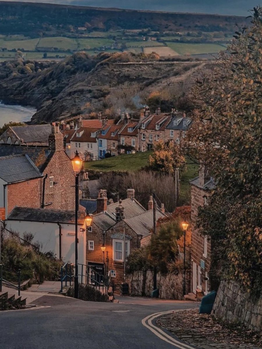 I never knew how beautiful England was until I started this Architecture account.