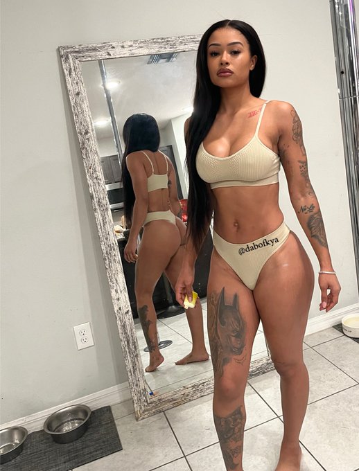 you should see this shit in person.. https://t.co/Fju7WwQ8Oc