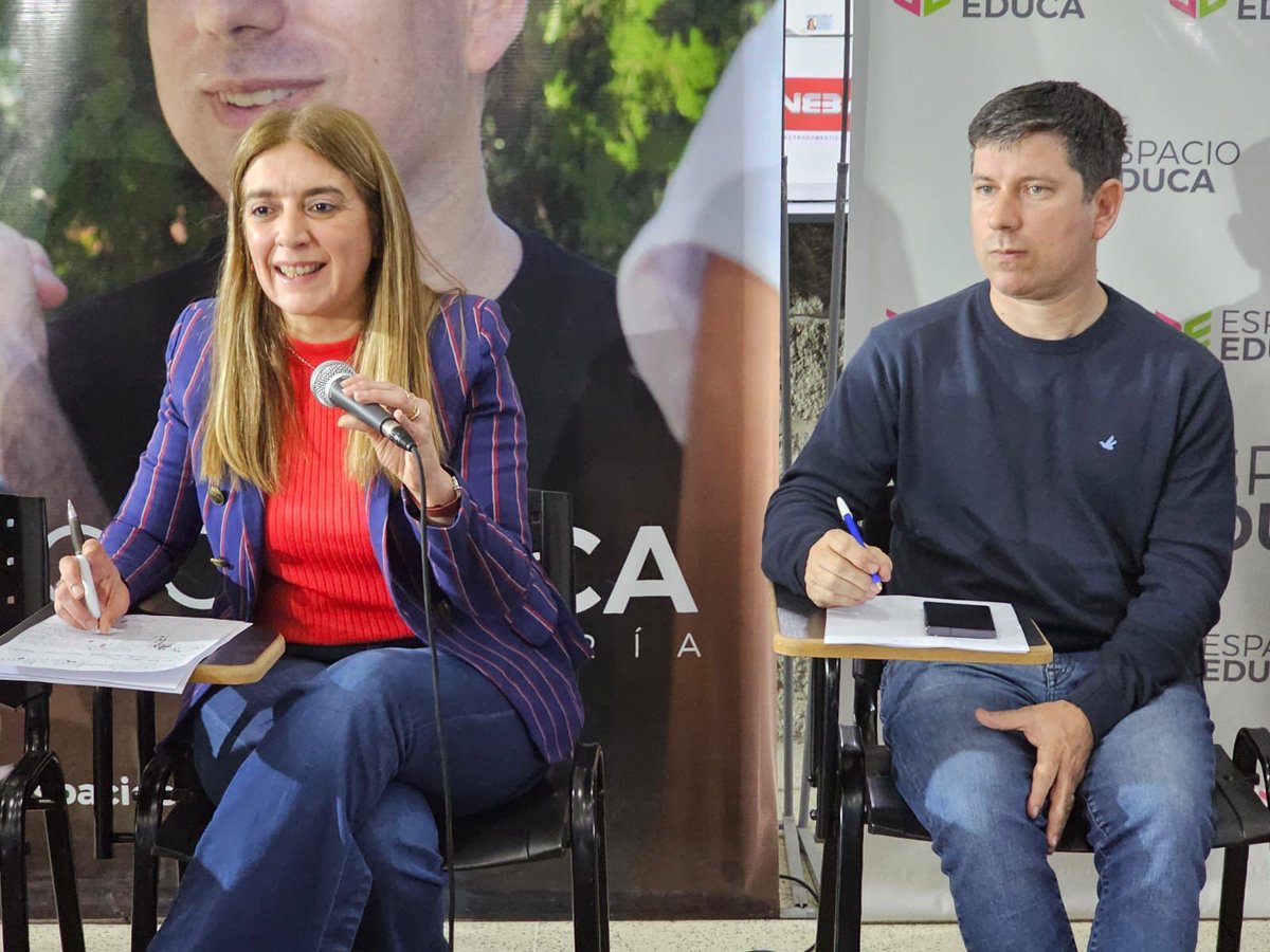 danyatavela77's tweet photo. EL COMPROMISO DE NUESTRAS VIDAS: LA EDUCACIÓN 

La #educación es la principal herramienta de transformación personal y colectiva. Es es el compromiso que encabezan @horaciorlarreta, @diegosantilli y quienes formamos parte del espacio. https://t.co/UhedyF5Dg3