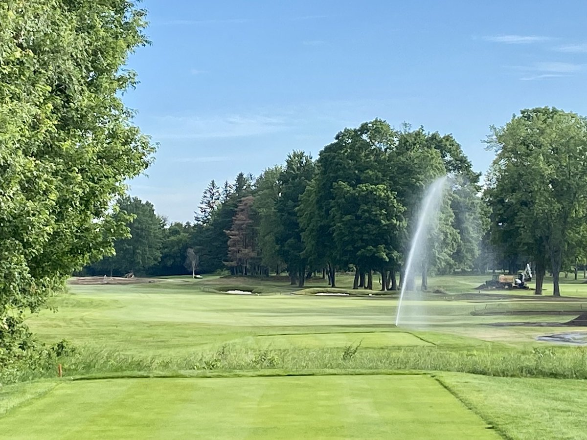 RobertMackay75's tweet photo. Hole 17 is completed and growing in.  Significant changes around the green area with bunker modifications and fairway area added. Looks amazing and will be way more fun to play!  Lots of drainage added too under the new fairway area. Great work @jeff_mingay @jamieknorr86 ! https://t.co/0M3Mv6GfWW
