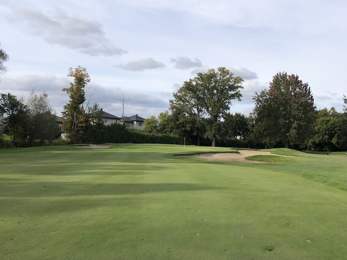 RobertMackay75's tweet photo. Hole 17 is completed and growing in.  Significant changes around the green area with bunker modifications and fairway area added. Looks amazing and will be way more fun to play!  Lots of drainage added too under the new fairway area. Great work @jeff_mingay @jamieknorr86 ! https://t.co/0M3Mv6GfWW
