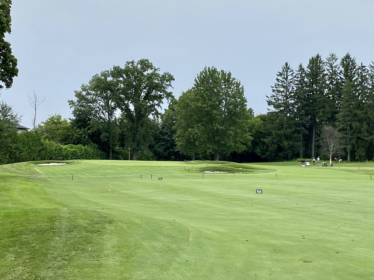 RobertMackay75's tweet photo. Hole 17 is completed and growing in.  Significant changes around the green area with bunker modifications and fairway area added. Looks amazing and will be way more fun to play!  Lots of drainage added too under the new fairway area. Great work @jeff_mingay @jamieknorr86 ! https://t.co/0M3Mv6GfWW