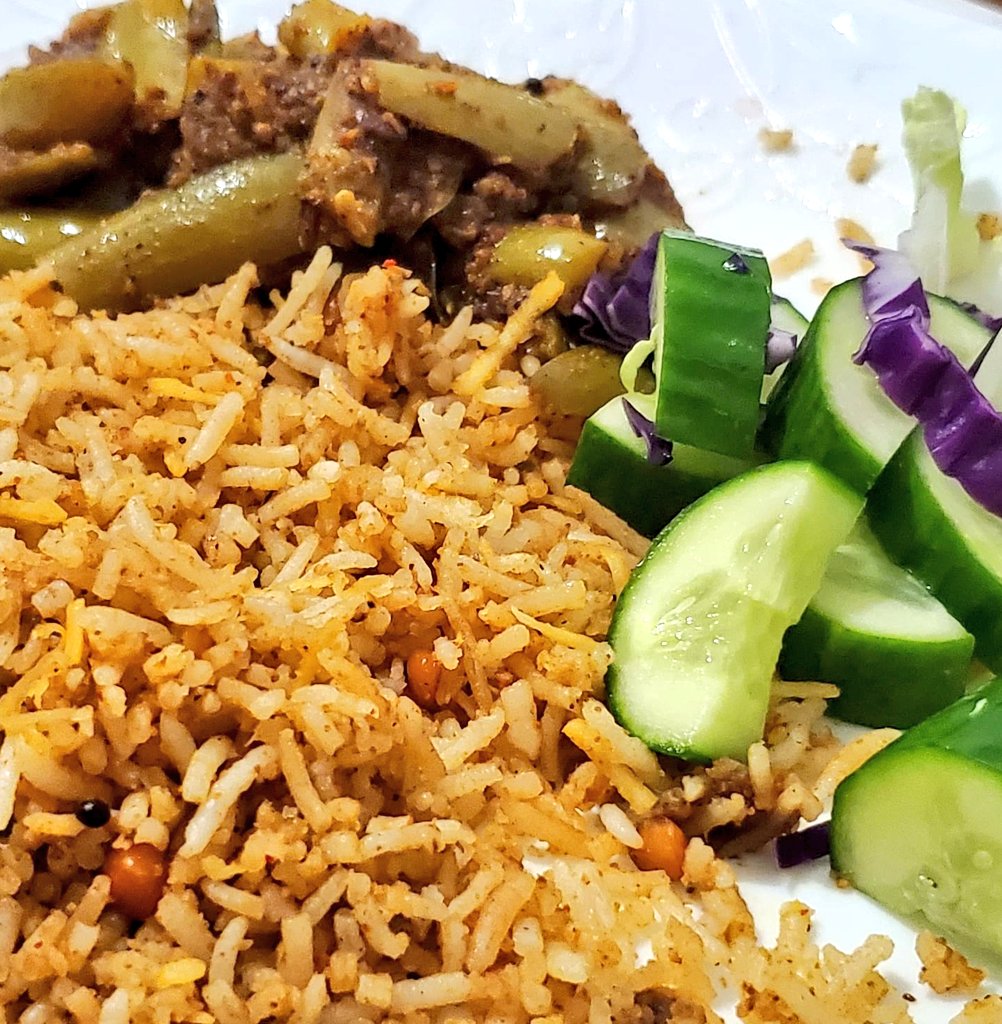 drjyothi_kumar's tweet photo. Sumptuous #tindora palya, #puliyogare and salad combo for dinner tonight! 
#ತೊಂಡೆಕಾಯಿ #ಪಲ್ಯ #ಪುಳಿಯೋಗರೆ #ಸೌತೆಕಾಯಿ #ಸಲಾಡ್
#healthy #yummy #homemade https://t.co/OOrJZYudVh