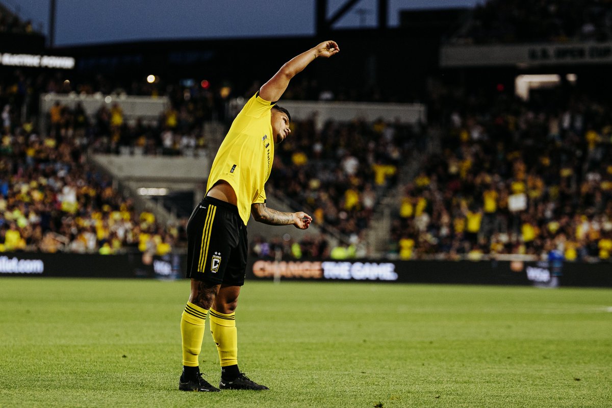 ColumbusCrew's tweet photo. 🖤 Fusion-Ha 💛

@CuchoHernandez ✘ @Lucazelarayan31 https://t.co/WXoxhMf7vo