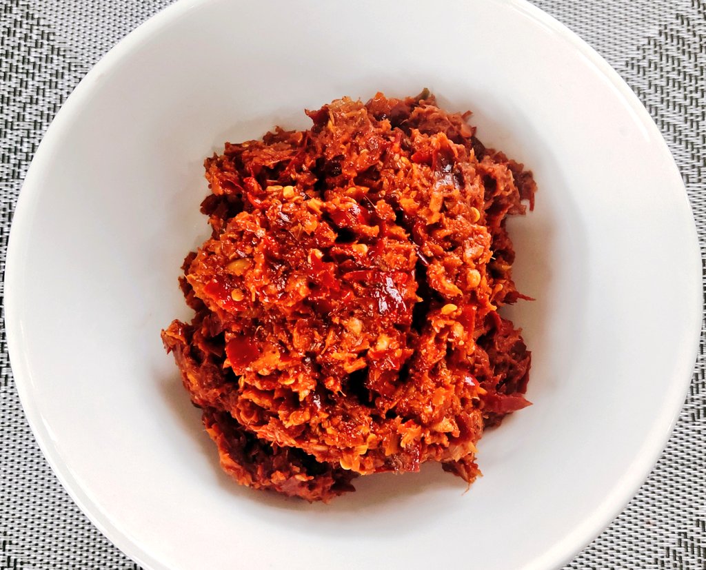 strangetalespod's tweet photo. Strange tales kitchen
Thai red curry paste
🇹🇭👨🍳🌶️😍🇹🇭👨🍳🌶️😍🇹🇭
👇👇👇👇👇👇👇👇
🎦 Recipe 🎦https://t.co/Rlm386ADff
Like share comment subscribe
✅🌐🗨️🔔✅🌐🗨️🔔✅🌐🗨️🔔
#Food #foodie #spicy #Thaicurrypaste #recipe #homemade https://t.co/C71v3dMXx2