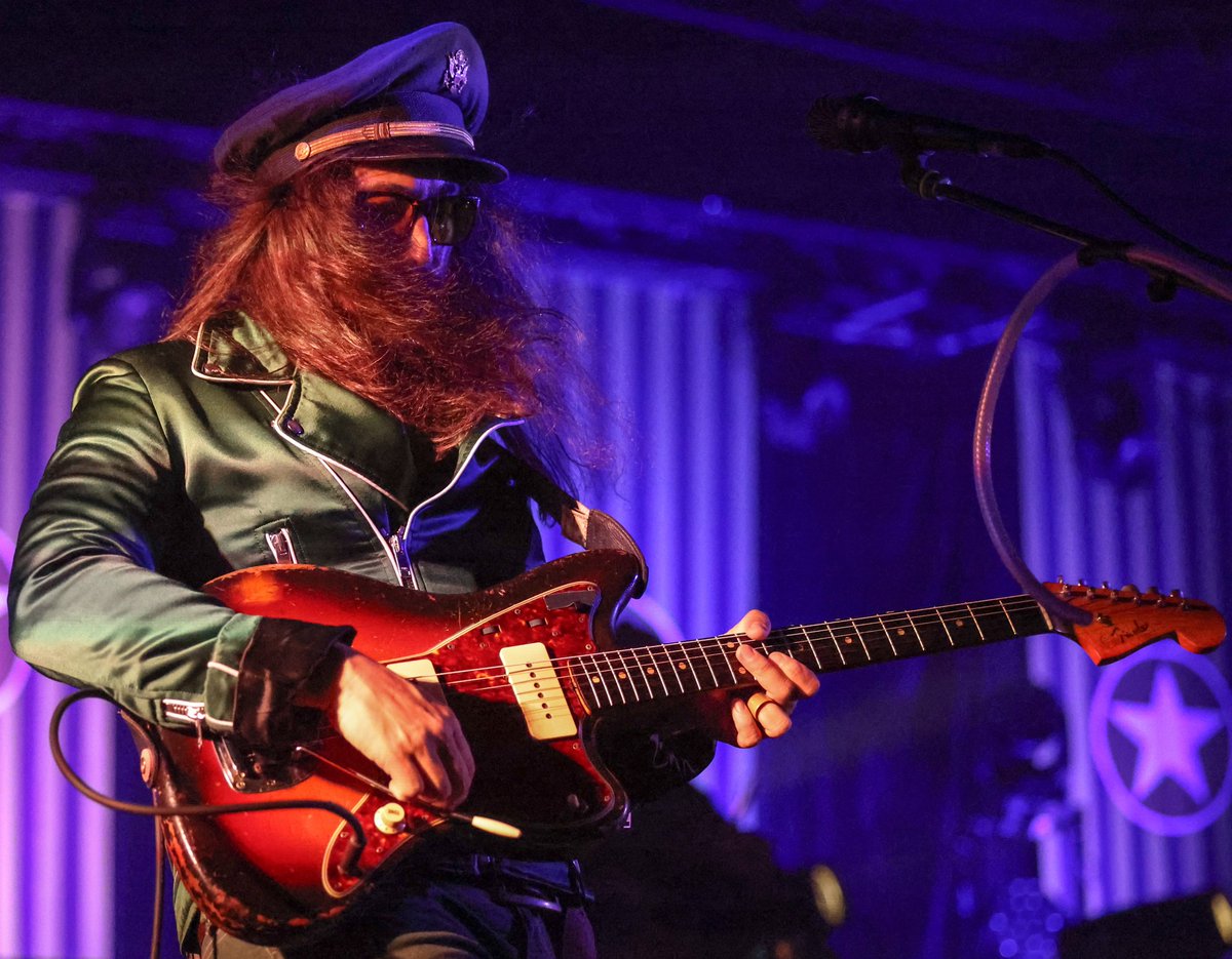 BFrontRow's tweet photo. Flying and fearless.
@seanonolennon (#SeanLennon, guitar and vocals - #LesClaypoolsFearlessFlyingFrogBrigade) at @MadonnaInn in San Luis Obispo, CA on 7/13/2023.
#BeyondFrontRow #BFR2023 #LesClaypoolsFrogBrigade #FrogBrigade #concert #concertphotography #FlyingAndFearless https://t.co/SGcMFs0Z71
