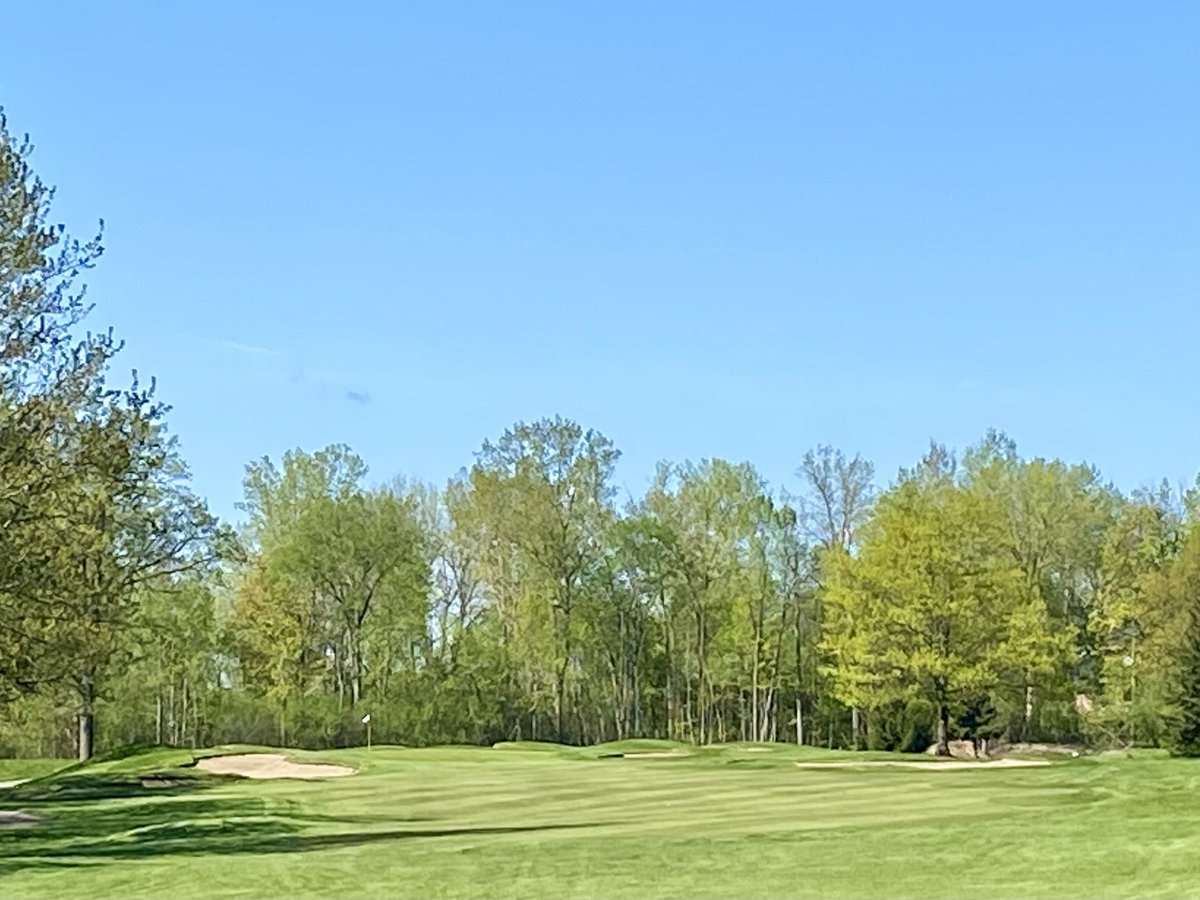 RobertMackay75's tweet photo. Hole 15. Another significant transformation especially around the green. Mounds and back bunker removed. Green expansion. Centre lined fairway bunker added and new fairway areas too. Not even a hail storm can stop @jamieknorr86 and his team. Love the bunker layering @jeff_mingay https://t.co/ALpvzwA6lk