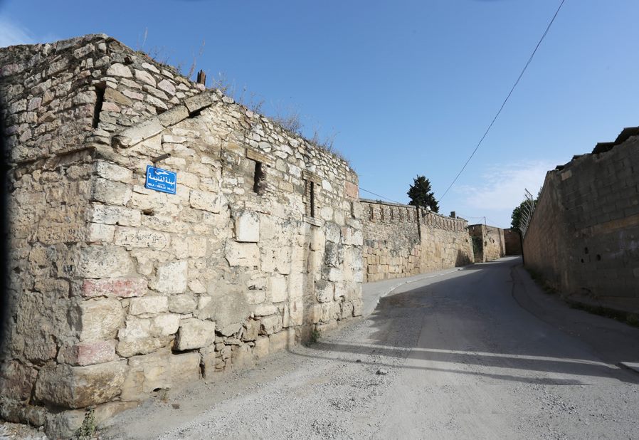 maelassal's tweet photo. Mila, une des plus vielles cités du monde, et la seule cité antique #numide encore habitée... Mila a un nom pour chaque période historique : Milo, Mulium, Molium, Médius, Milev... et aujourd'hui Mila 🇩🇿
#Algérie
#Mila
#الجزائر https://t.co/K64rkpJT4P