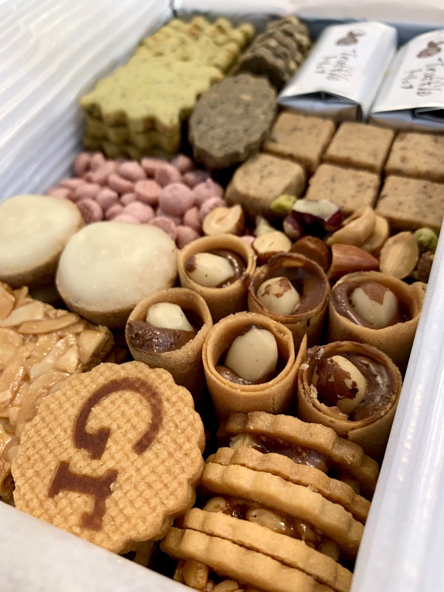 new_names's tweet photo. とっても美味しいナッツクッキー。
ずっと食べちゃう。。A
#GroovyNuts https://t.co/I1W5Sgrror