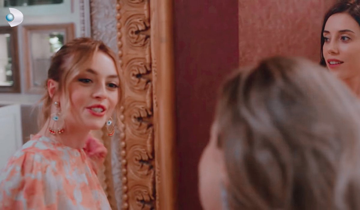 Igualmente 

Deje a mi amigas allá, me están esperando, las dejo.

Buenas noches.

#Traicionada