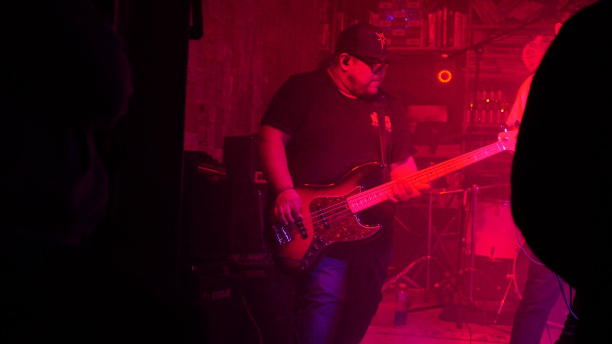 GoodRefference7's tweet photo. ⚡️🔥 Algo que lo qué pasó en el @nostalgia__kids  el@ pasado fin de semana con la Banda, Gracias por sus aplausos 👏👏👏✌️🇬🇹

#goodvibes #god #godislove #godisreal #pmusic #musically #musica #pop #punkrock #punk #guatemala🇬🇹 #mexico🇲🇽 #costarica🇨🇷 #centroamerica #unidos https://t.co/jEI176lptp